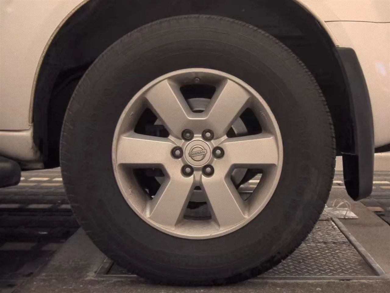 Used 2008 Nissan Pathfinder SE w/ Premium Pkg image 9