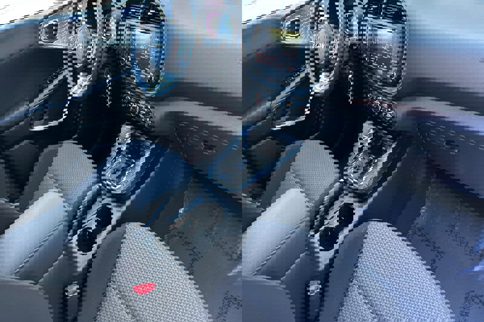 Used 2025 Kia Soul LX w/ LX Technology Package image 17