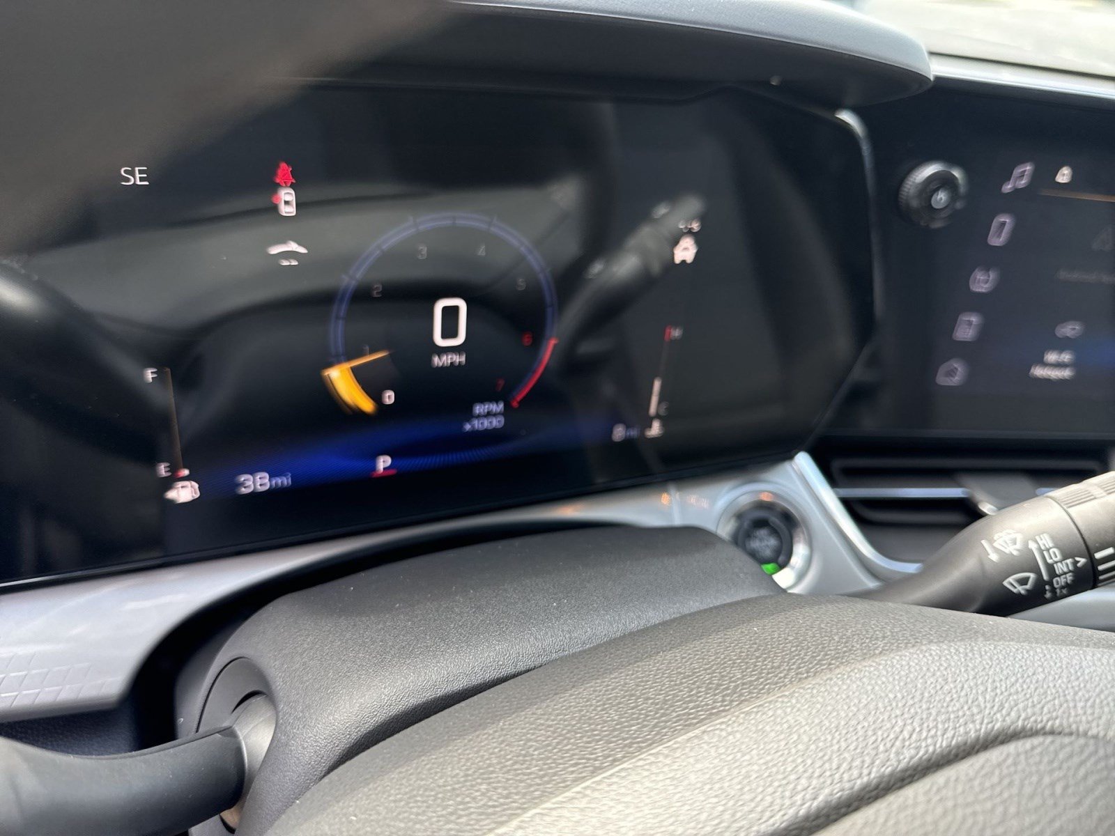 New 2026 Chevrolet Trax LT w/ Sunroof Package FWD image 13