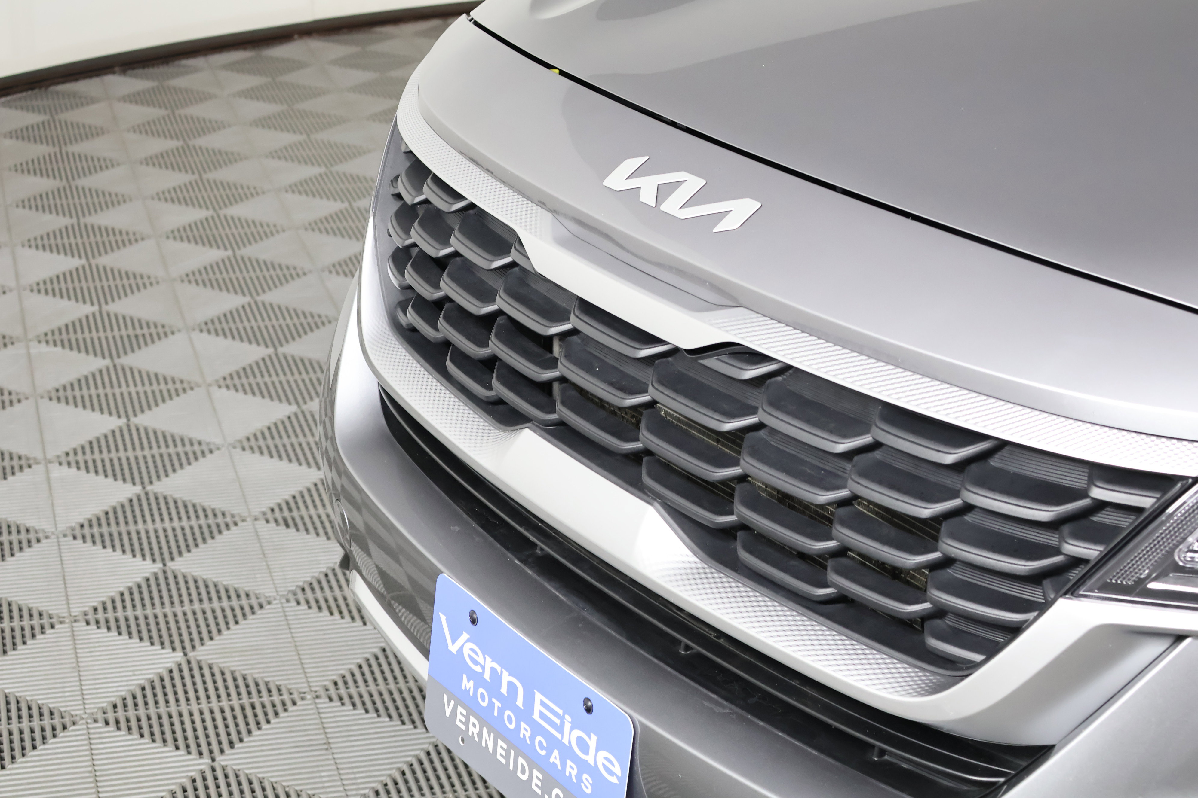 Used 2022 Kia Seltos LX image 11