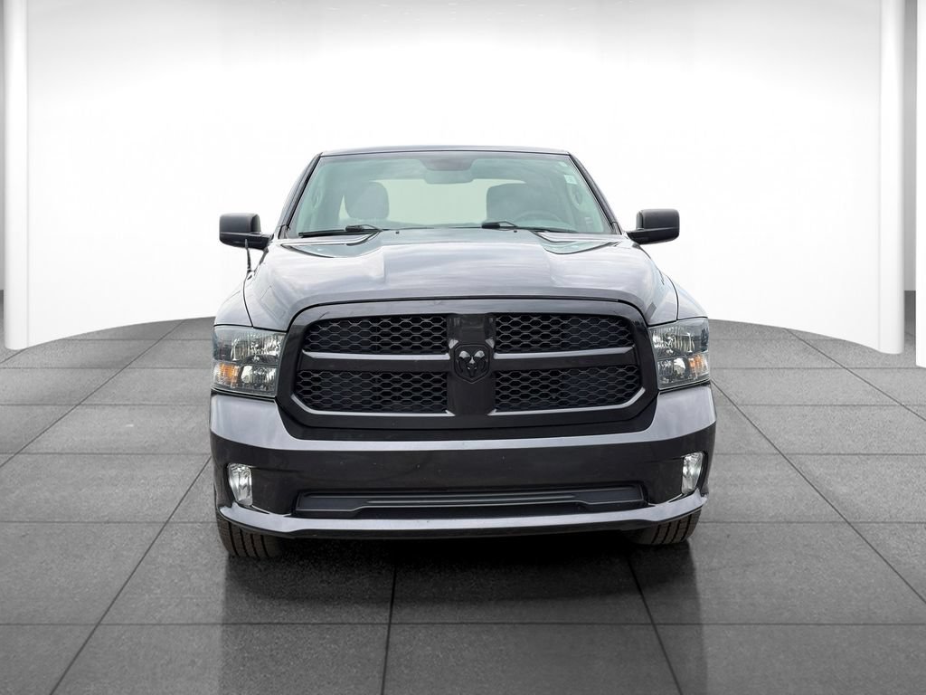 Used 2016 RAM 1500 Express w/ Black Ram 1500 Express Group AWD/4WD image 2