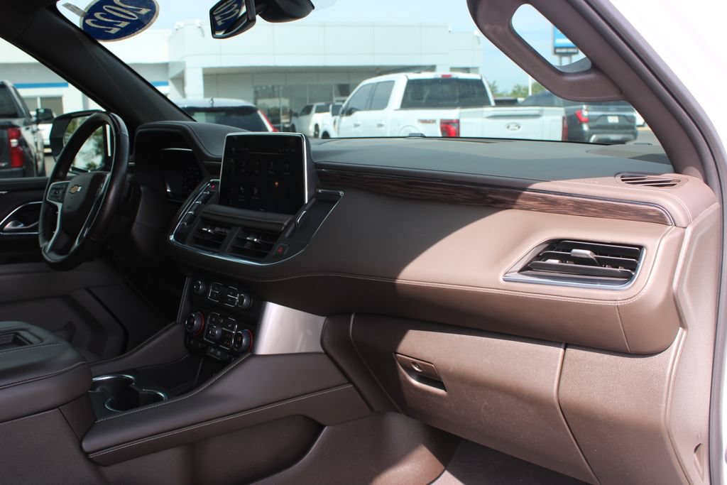 Used 2022 Chevrolet Tahoe LT w/ Luxury Package RWD image 35