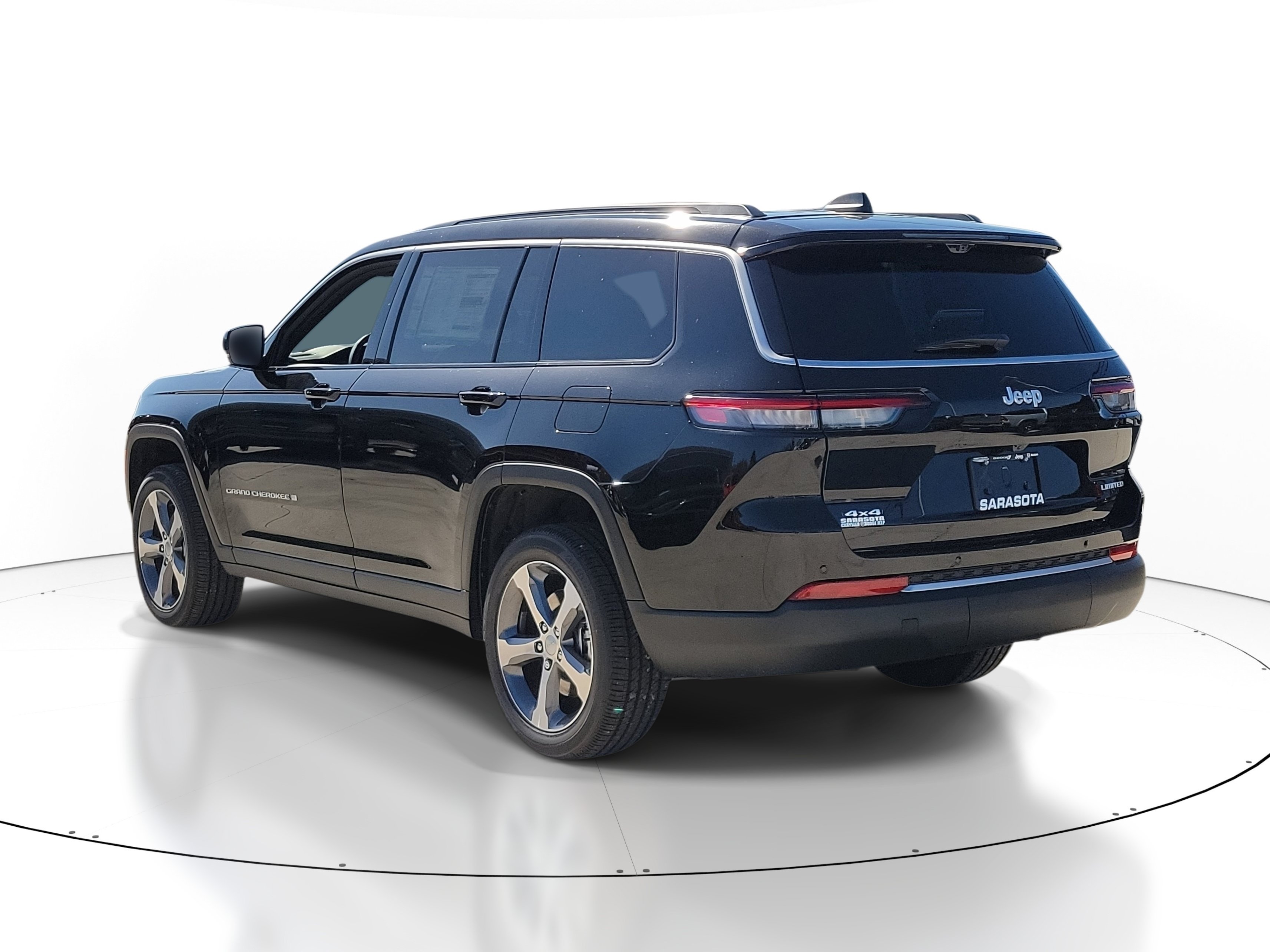 New 2026 Jeep Grand Cherokee L Limited w/ Luxury Tech Group II AWD/4WD image 4