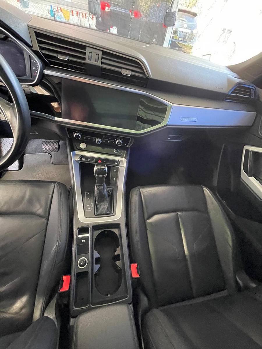 Used 2020 Audi Q3 2.0T Premium w/ Convenience Package AWD/4WD image 9