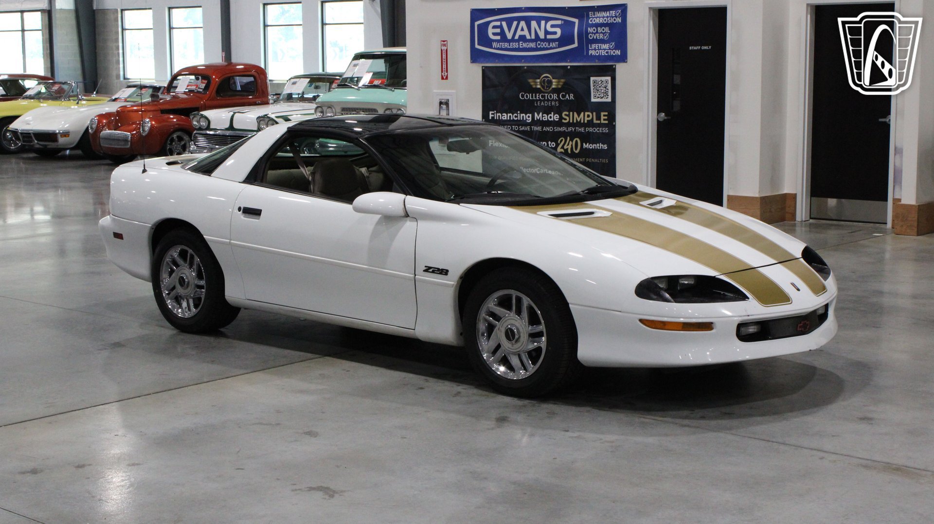 Used 1996 Chevrolet Camaro Z28 RWD image 32