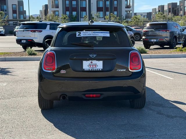 Used 2019 MINI Cooper 2-Door Hardtop image 5