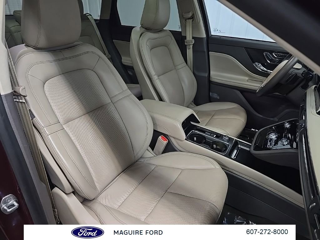 Used 2021 Lincoln Corsair Reserve w/ Sport Package image 18