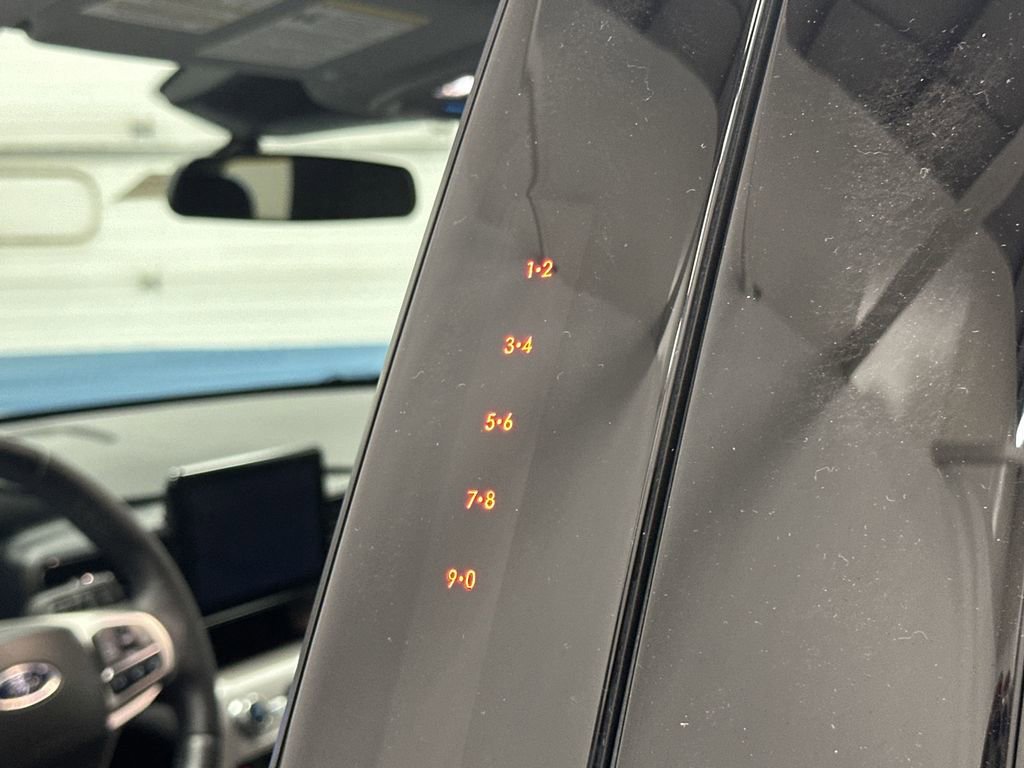 Used 2023 Ford Explorer XLT w/ Equipment Group 202A image 35