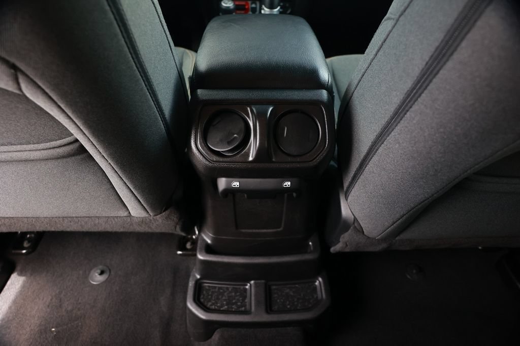 Used 2025 Jeep Wrangler Unlimited Sport S 4xe AWD/4WD image 32