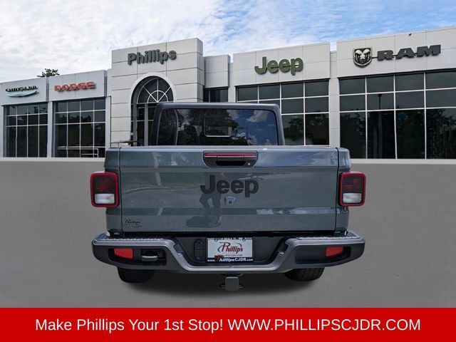 Certified 2025 Jeep Gladiator Sport AWD/4WD image 4
