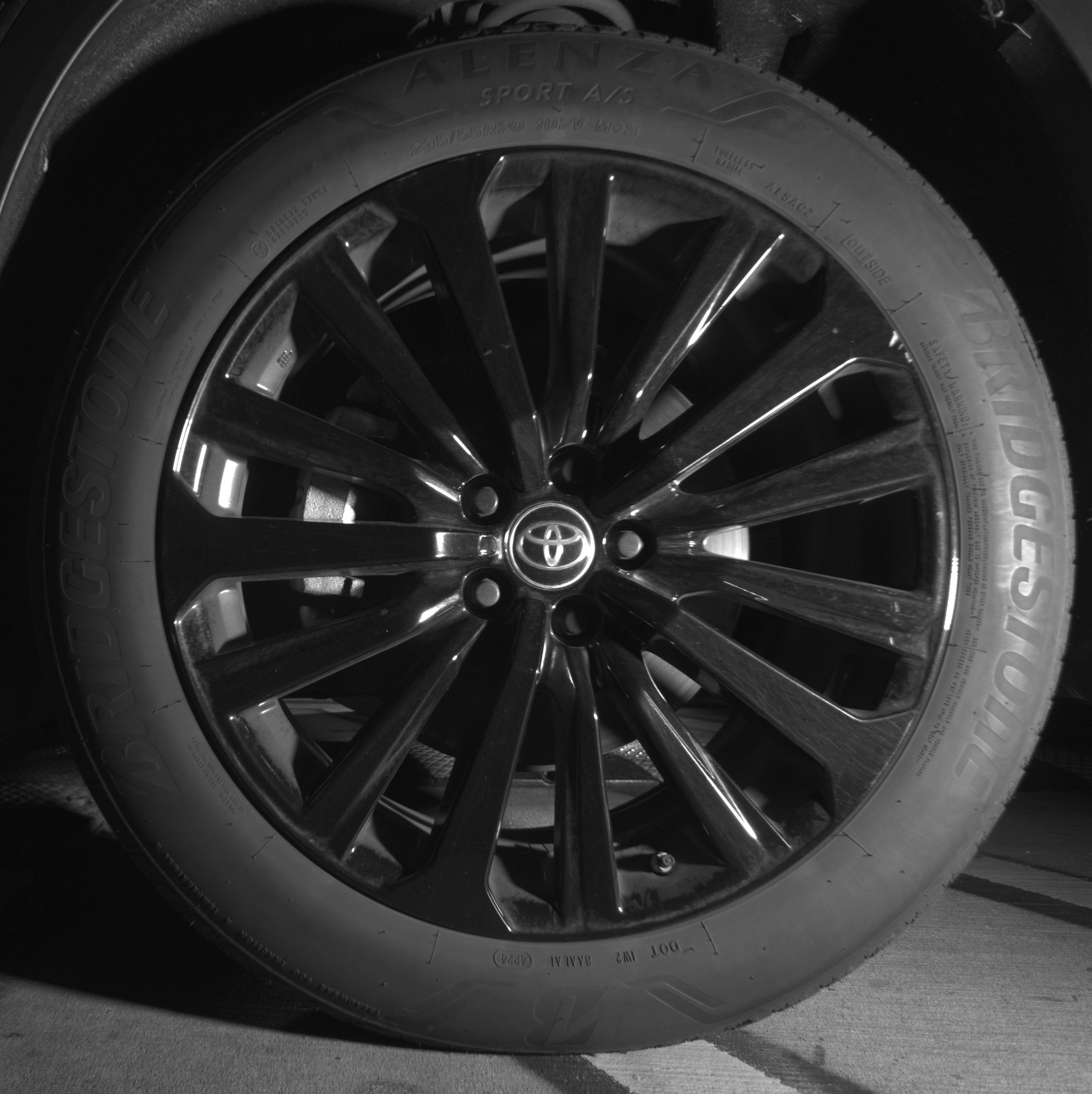 Used 2025 Toyota Highlander XSE image 12