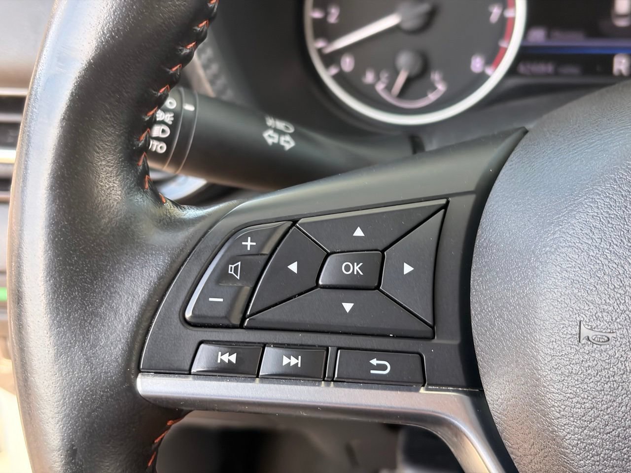 Certified 2024 Nissan Sentra SR w/ SR Premium Package FWD image 29
