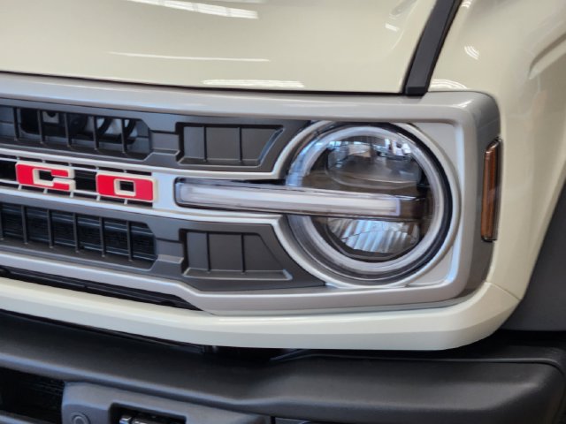 New 2026 Ford Bronco Outer Banks w/ Sasquatch Package AWD/4WD image 7