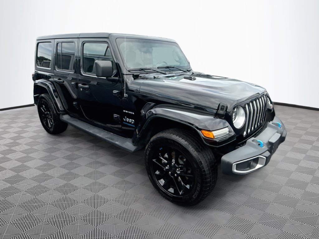 Certified 2023 Jeep Wrangler Unlimited Sahara w/ Cold Weather Group AWD/4WD image 4