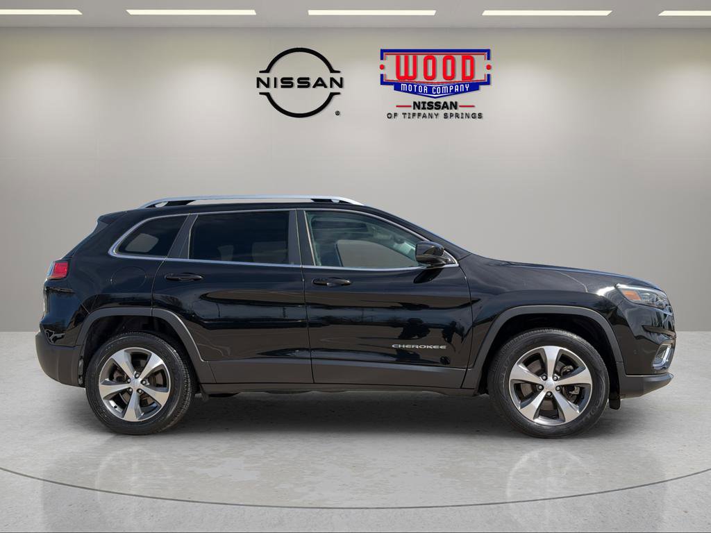 Used 2021 Jeep Cherokee Limited image 2