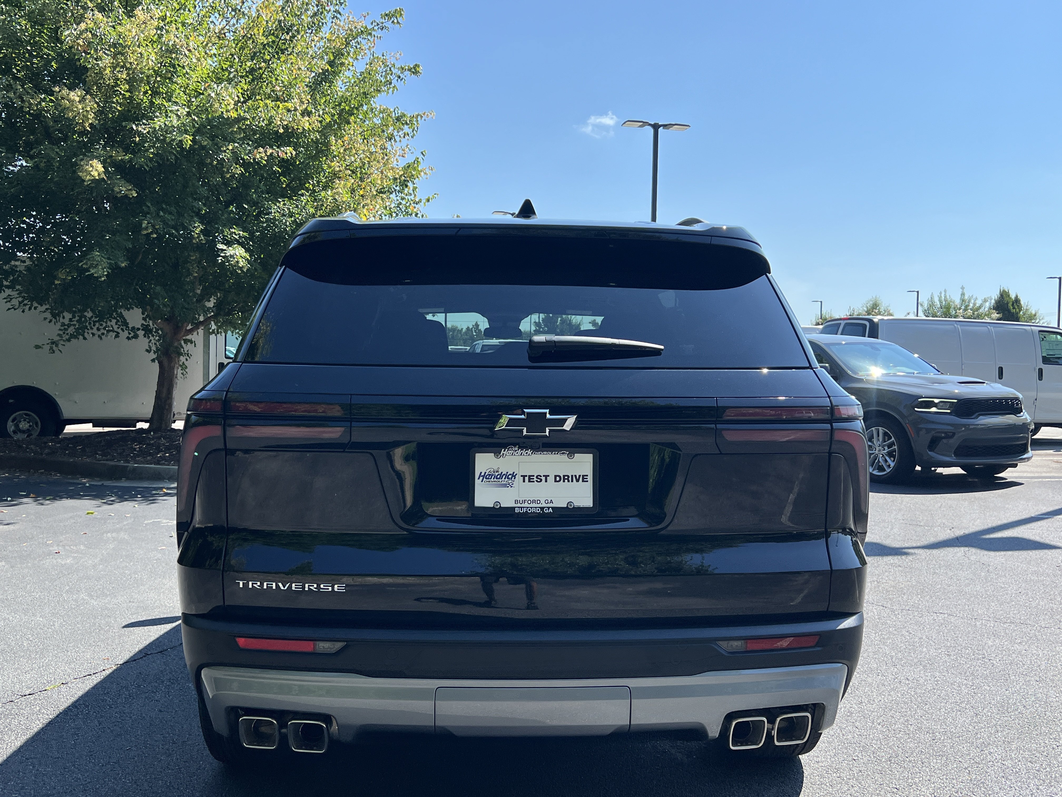 New 2026 Chevrolet Traverse LT w/ Sun and Wheel Package FWD image 8