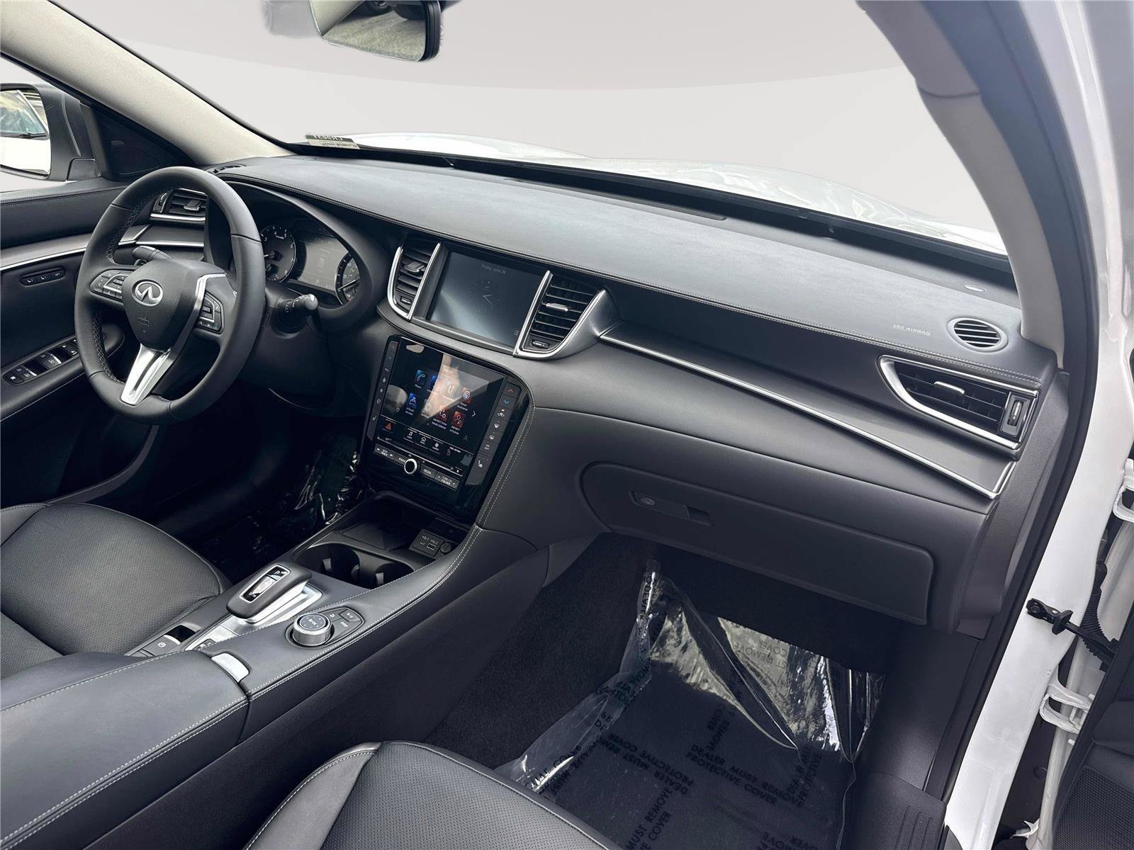 Certified 2025 INFINITI QX50 Luxe AWD/4WD image 29