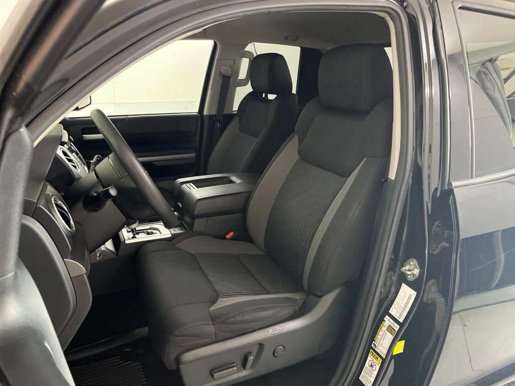Used 2017 Toyota Tundra SR5 AWD/4WD image 18