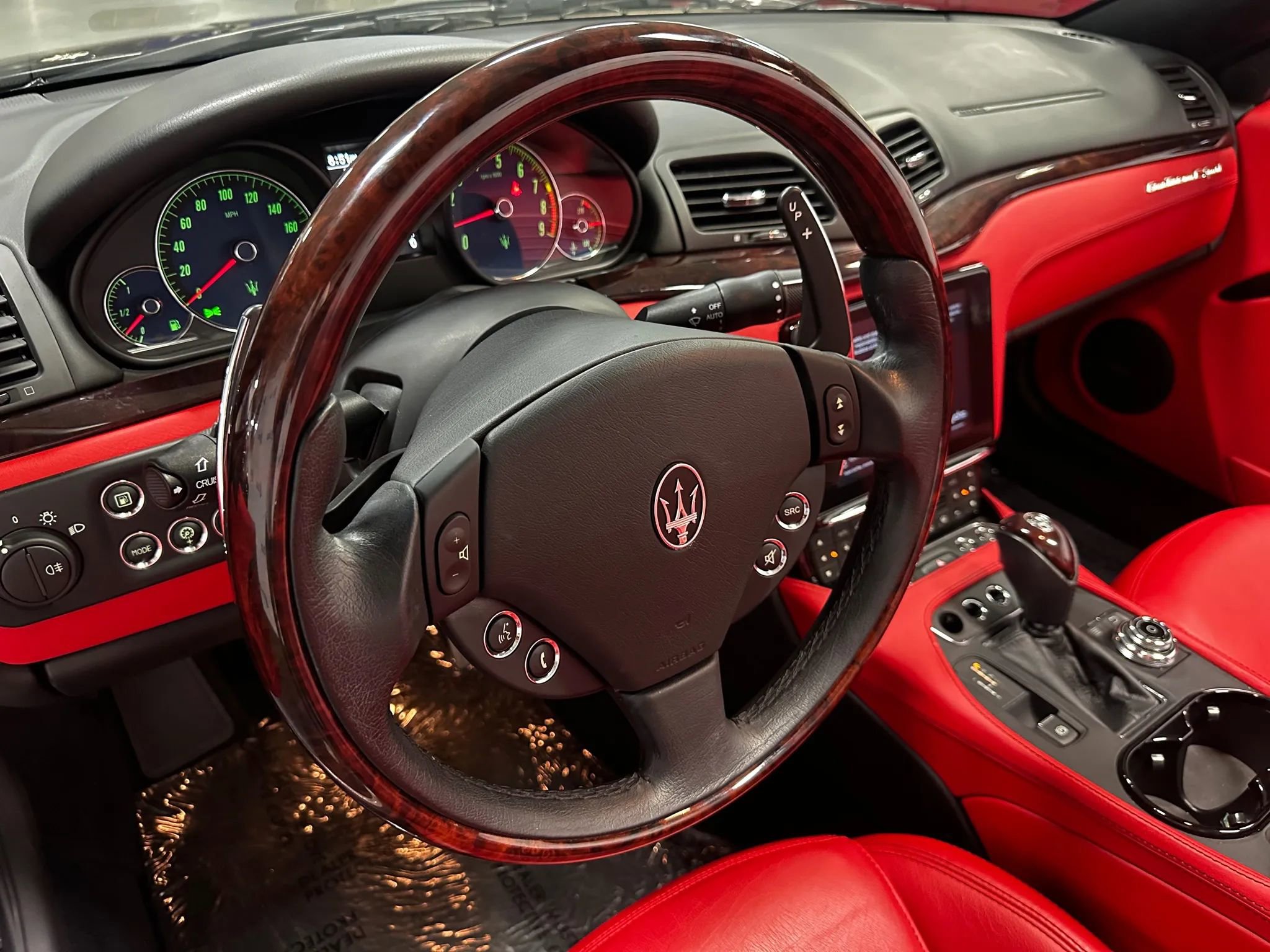 Used 2018 Maserati GranTurismo Sport image 11