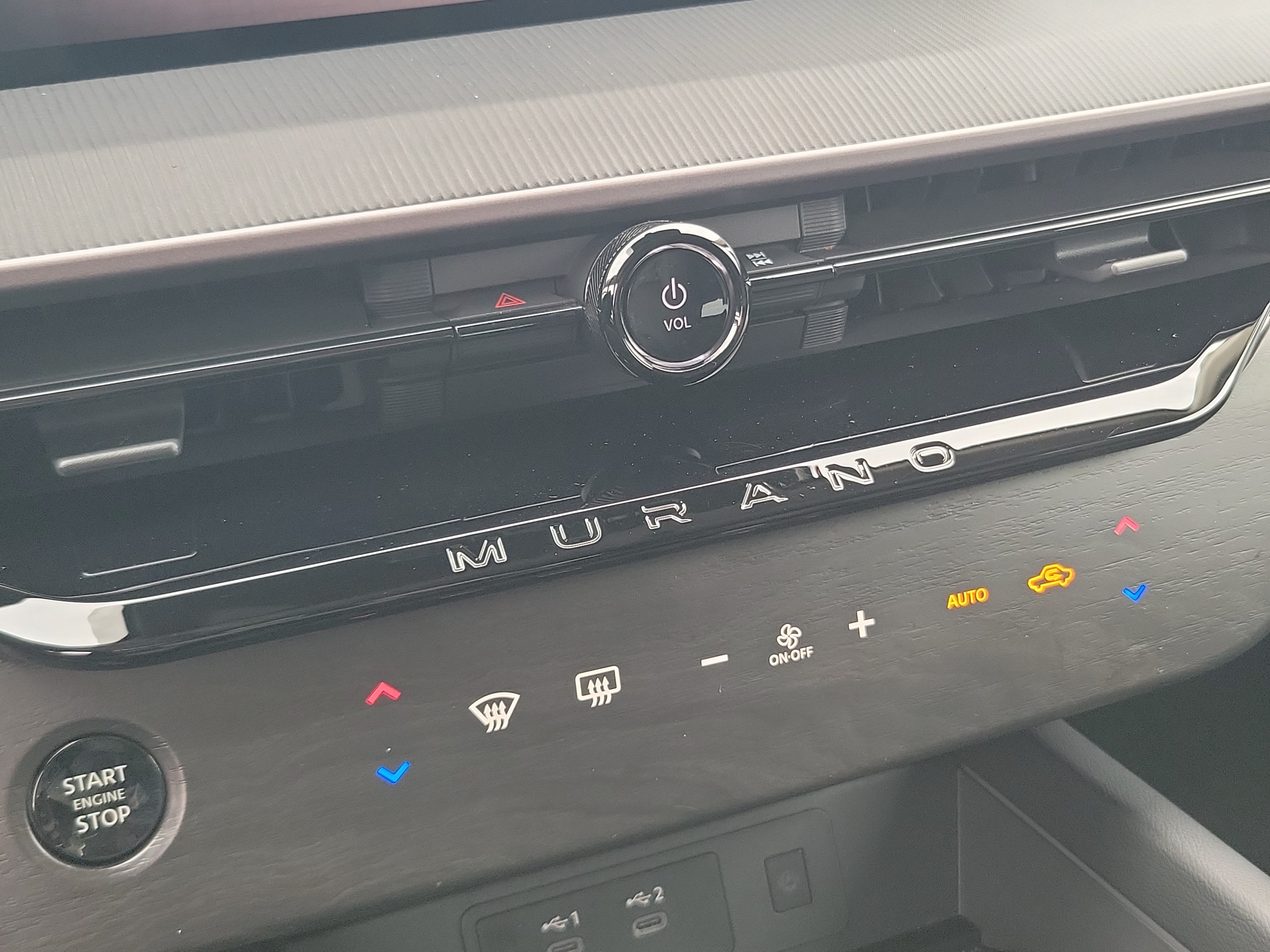 Certified 2025 Nissan Murano SV FWD image 25