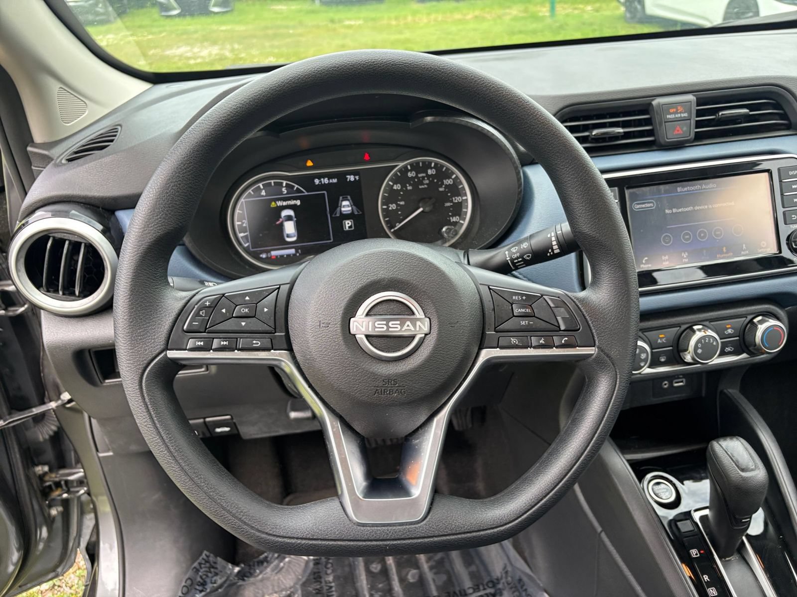 Used 2025 Nissan Versa SV FWD image 28