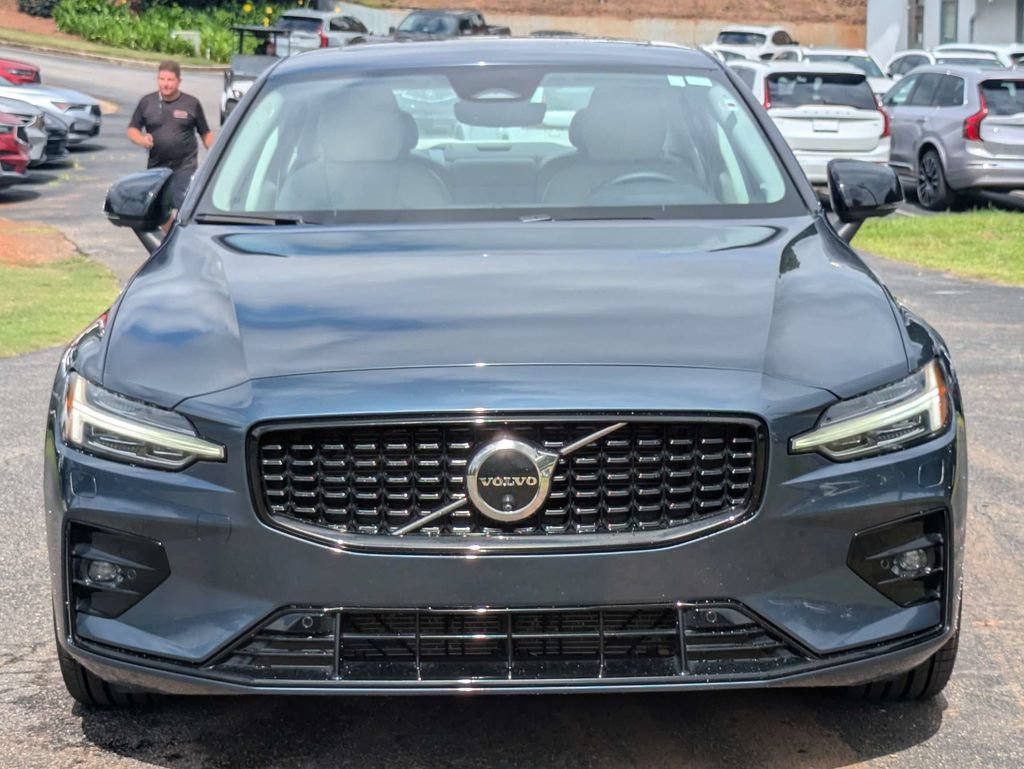 Certified 2024 Volvo S60 B5 Plus w/ Climate Package AWD/4WD image 9
