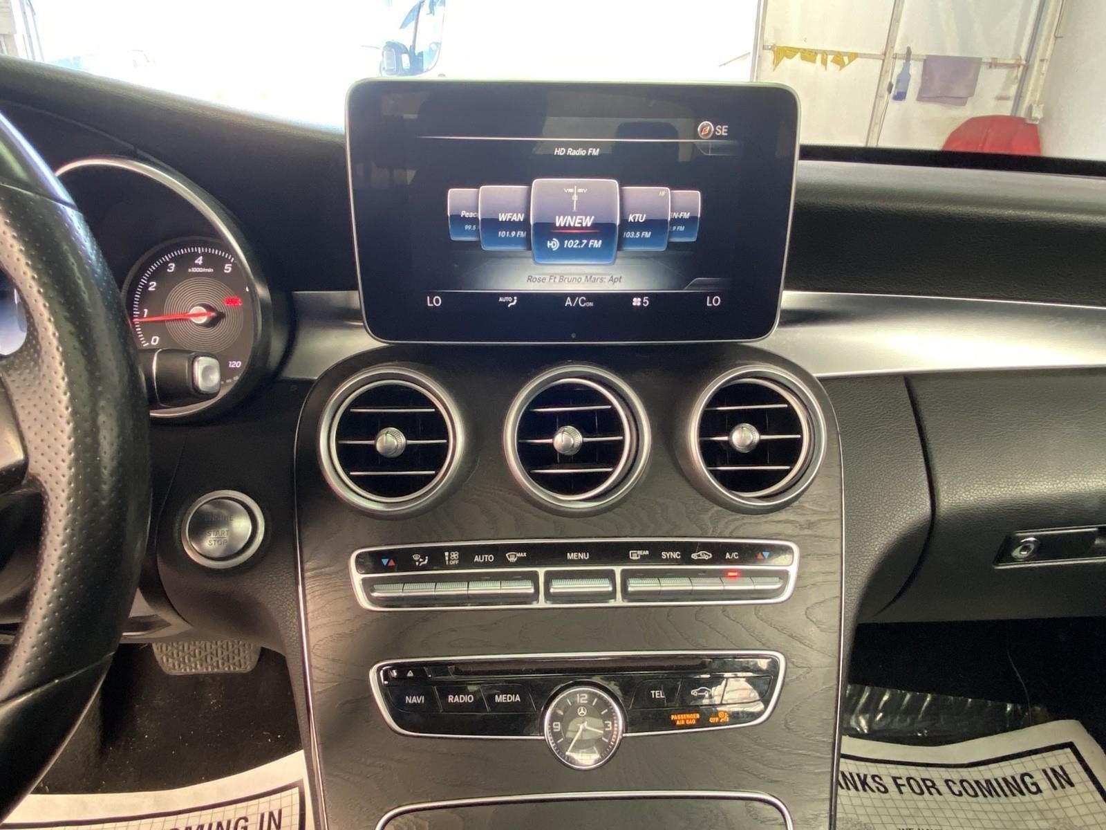 Used 2015 Mercedes-Benz C 300 4MATIC Sedan image 21