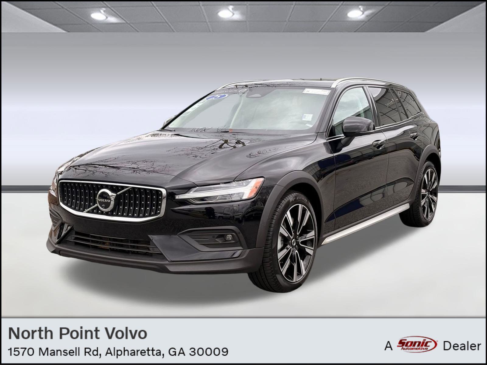 Certified 2025 Volvo V60 B5 Cross Country Ultra w/ Protection Package Premier