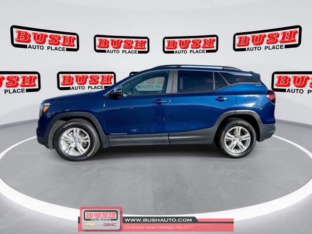 Used 2023 GMC Terrain SLE w/ Driver Convenience Package image 7
