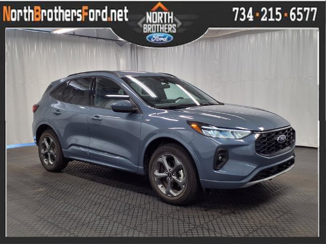 Certified 2024 Ford Escape ST-Line Select w/ Tech Pack #1 AWD/4WD image 1