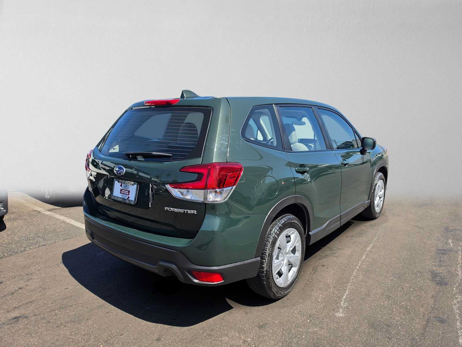 Certified 2023 Subaru Forester AWD/4WD image 3