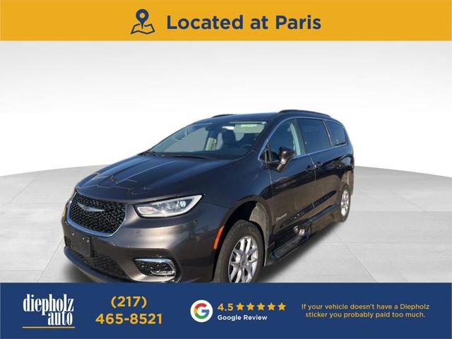 Used 2022 Chrysler Pacifica Touring-L image 1
