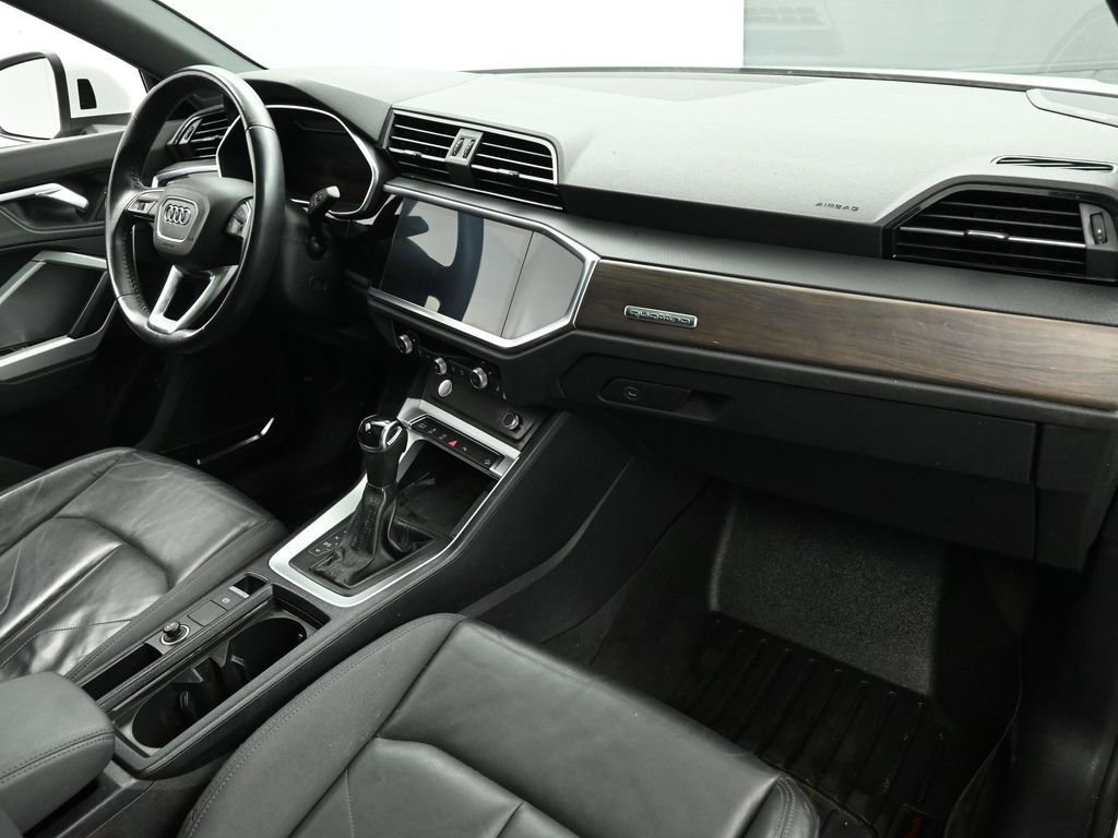 Used 2020 Audi Q3 2.0T Premium Plus w/ Premium Plus Package image 25