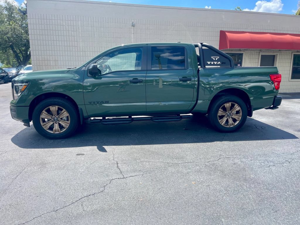 Used 2024 Nissan Titan SV w/ SV Bronze Edition Package AWD/4WD image 2