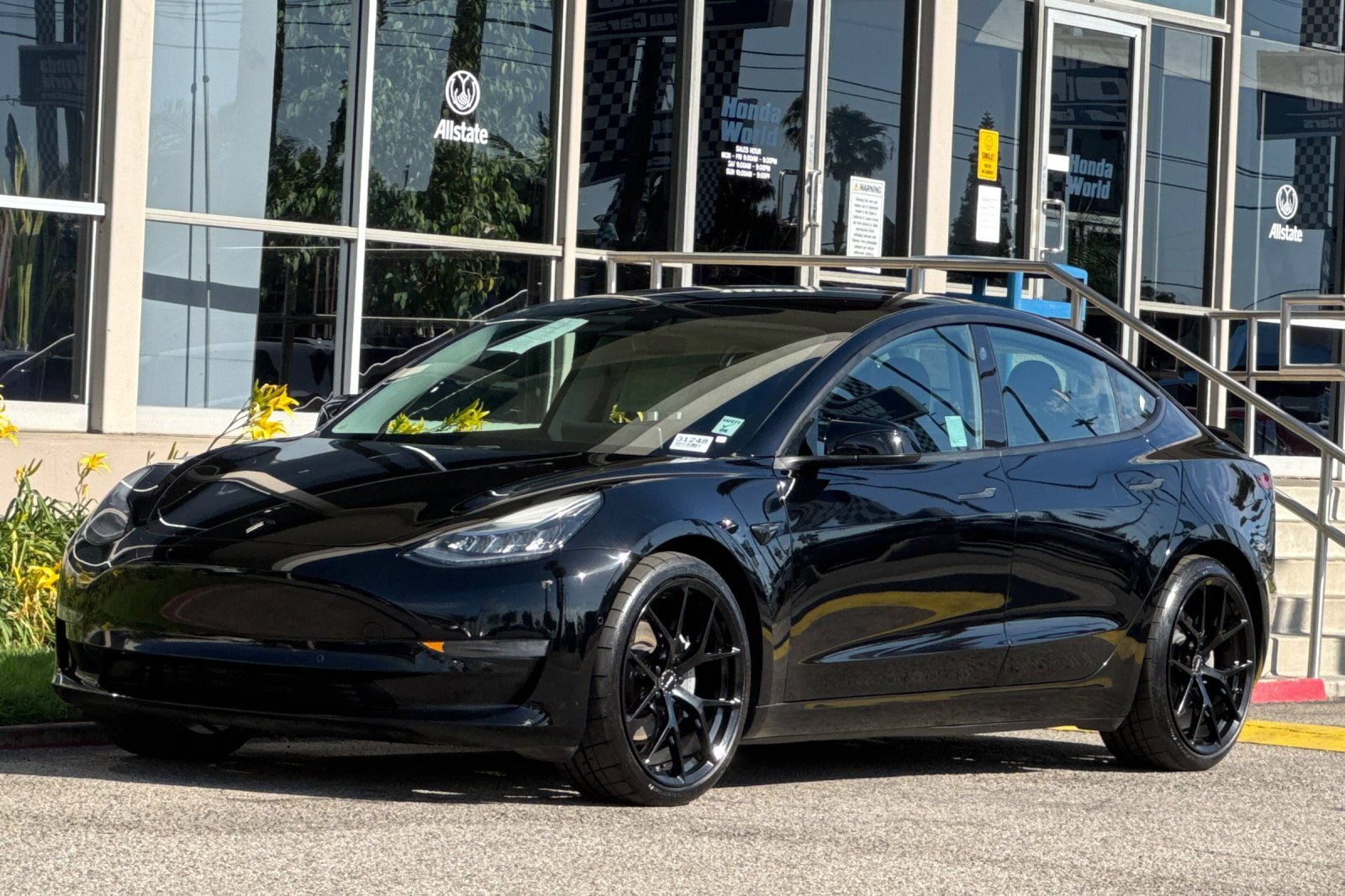Used 2019 Tesla Model 3 Long Range AWD/4WD image 8