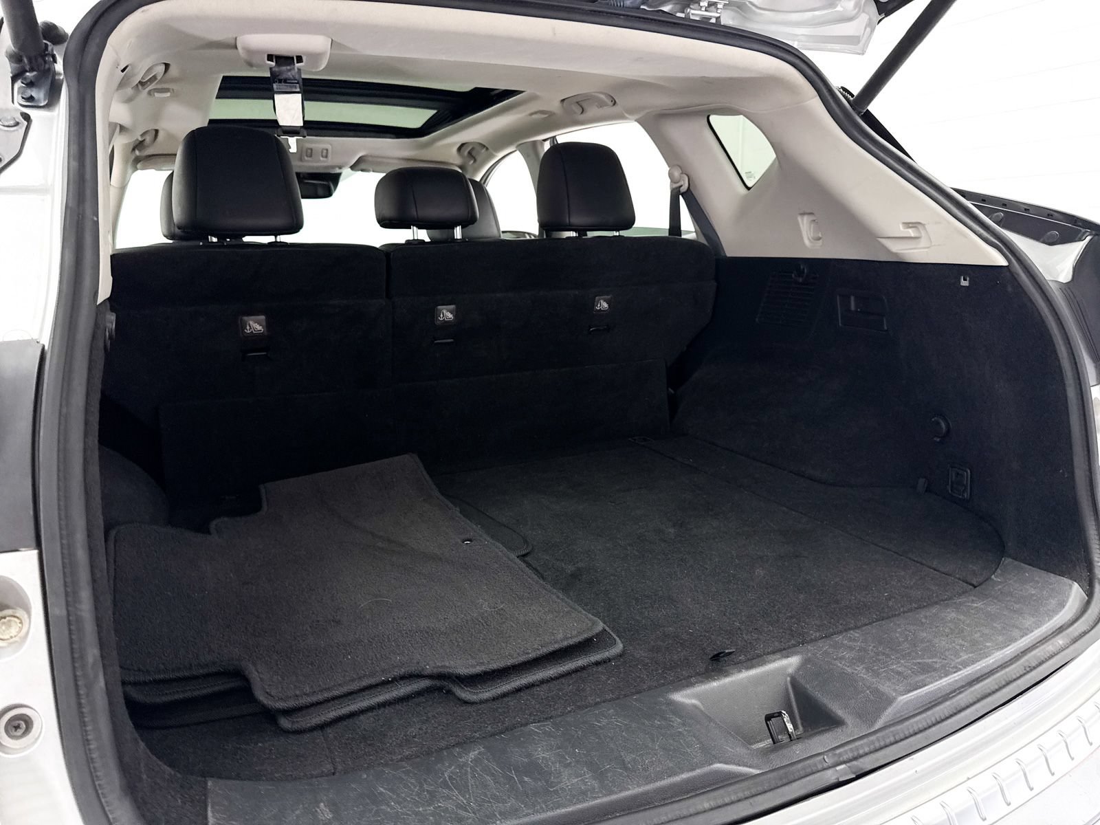 Used 2020 Nissan Murano SL w/ Moonroof Package FWD image 31
