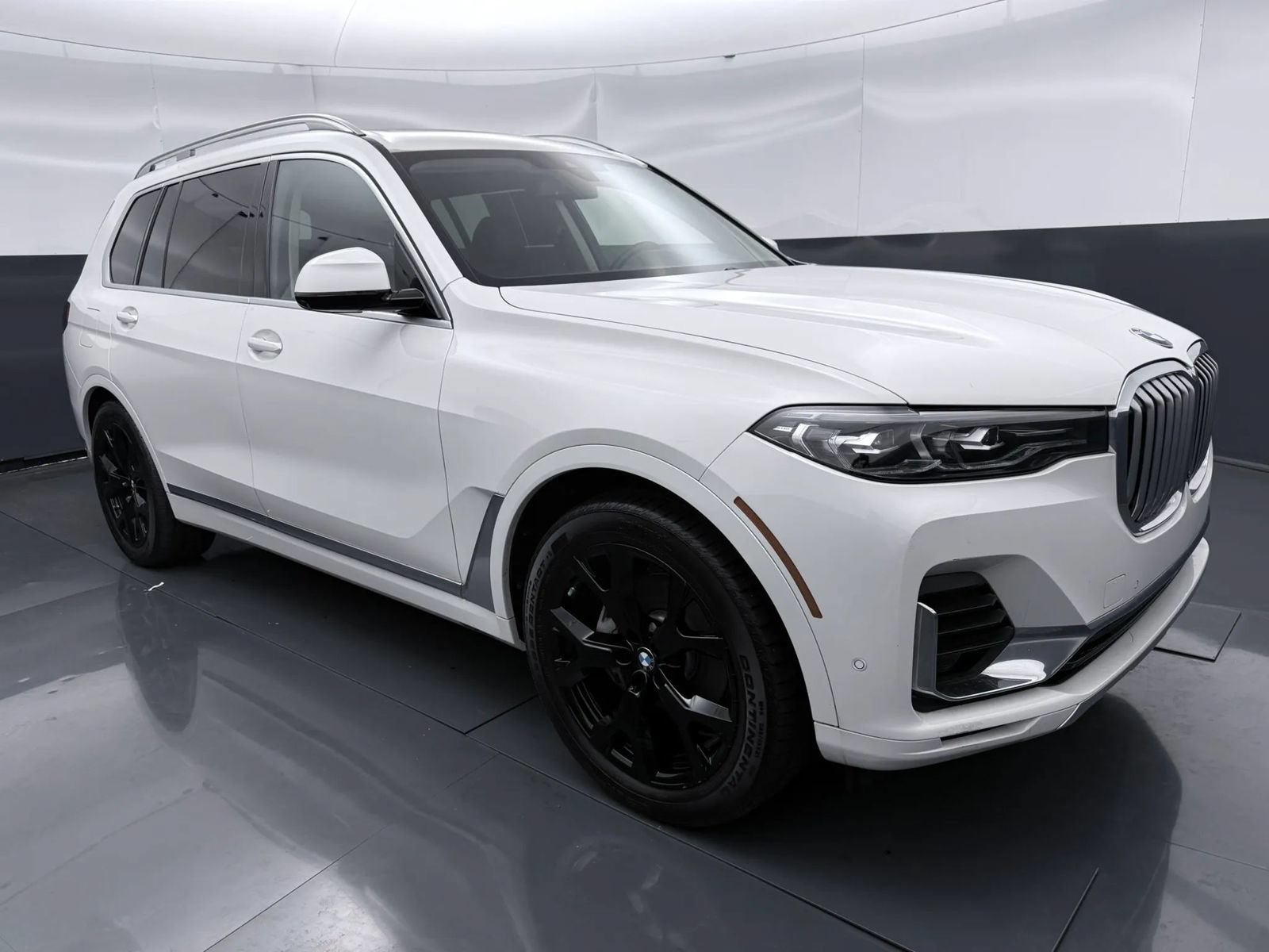 Used 2020 BMW X7 xDrive40i w/ Cold Weather Package AWD/4WD image 1