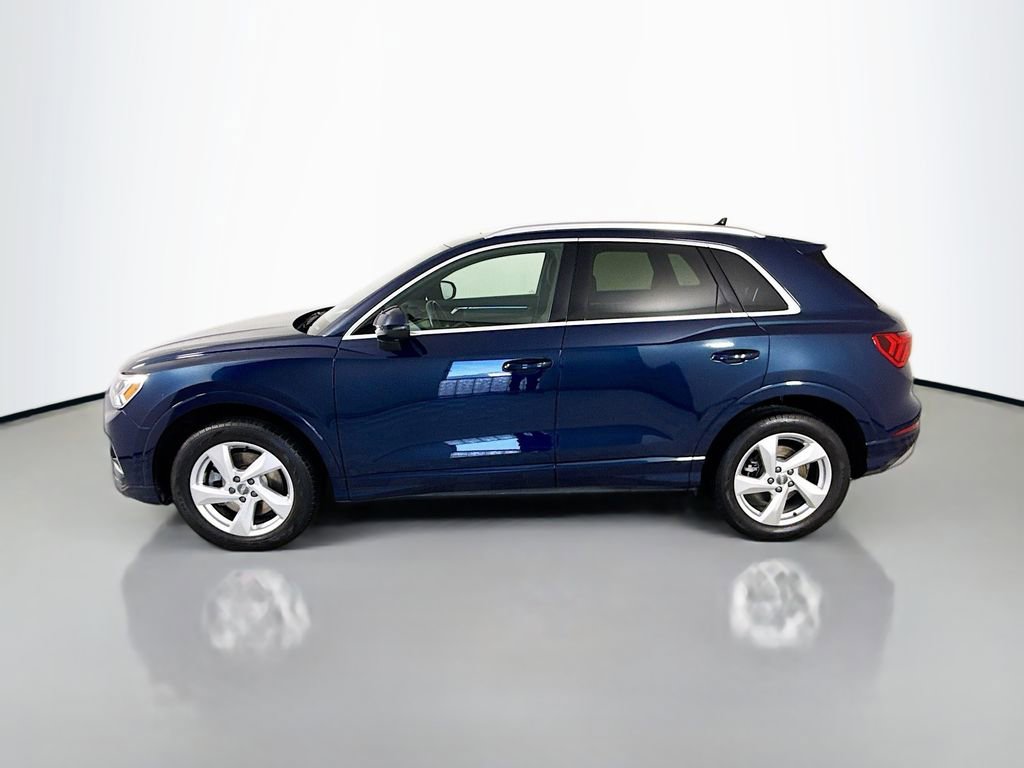 Used 2020 Audi Q3 2.0T Premium Plus image 2