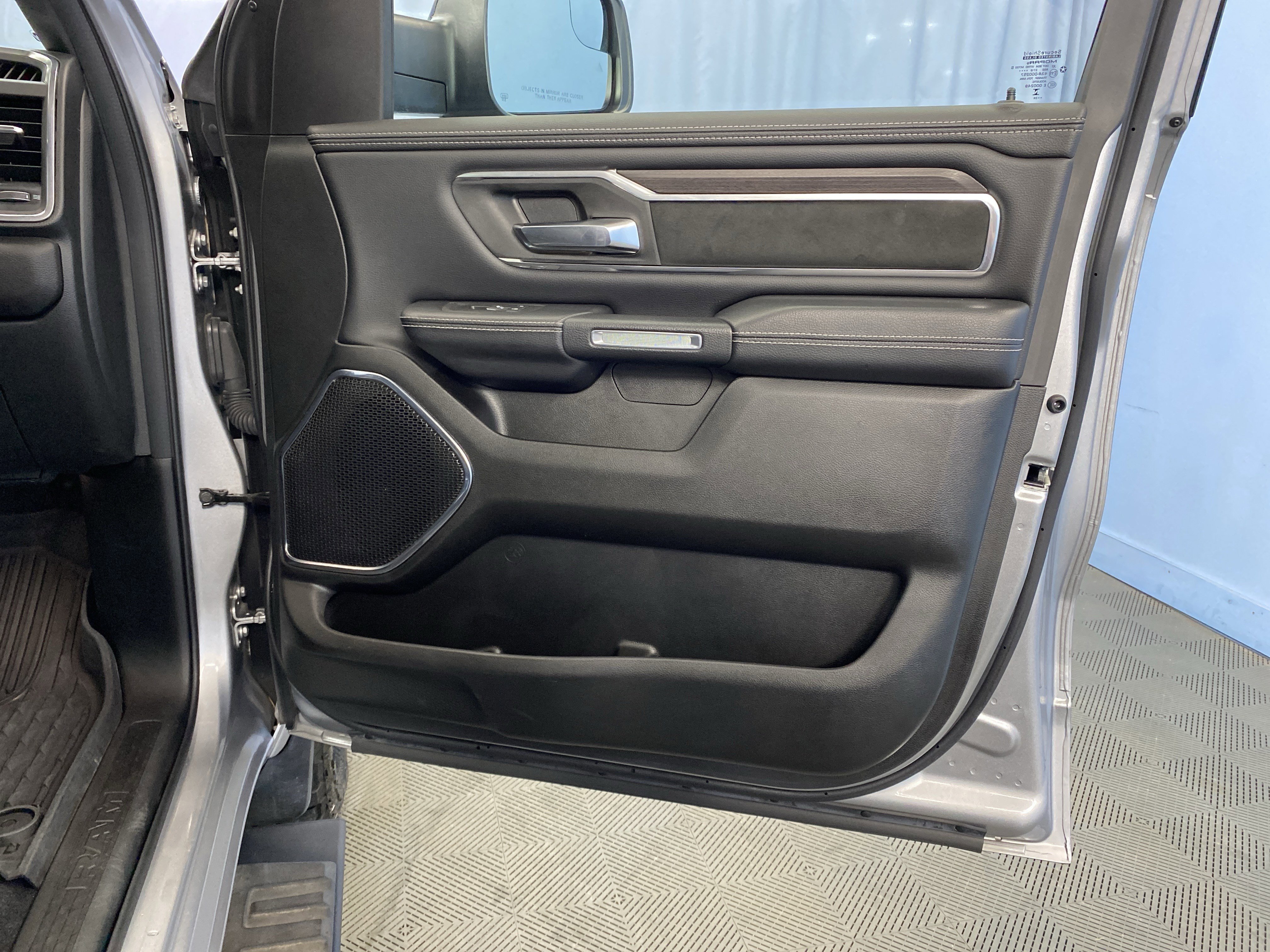 Used 2025 RAM 1500 Laramie w/ Sport Appearance Package image 46