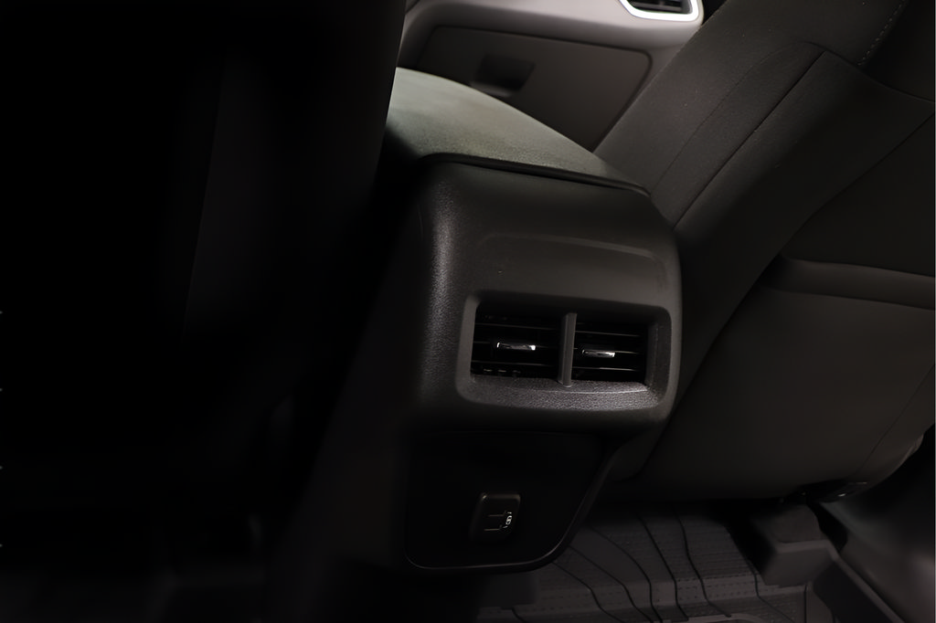 Used 2024 Chevrolet Equinox LT w/ LPO, Floor Liner Package FWD image 24