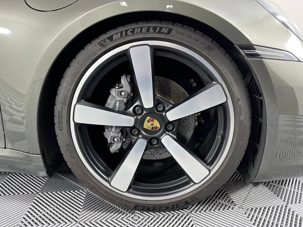 Certified 2022 Porsche 911 Carrera RWD image 15