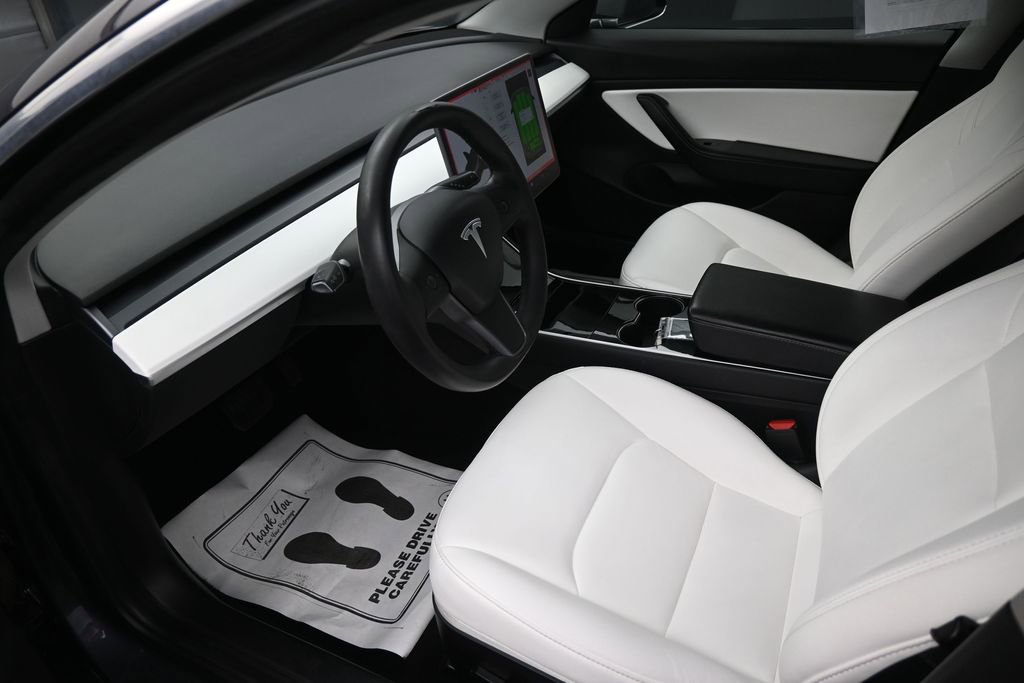 Used 2020 Tesla Model 3 Standard Range Plus RWD image 23