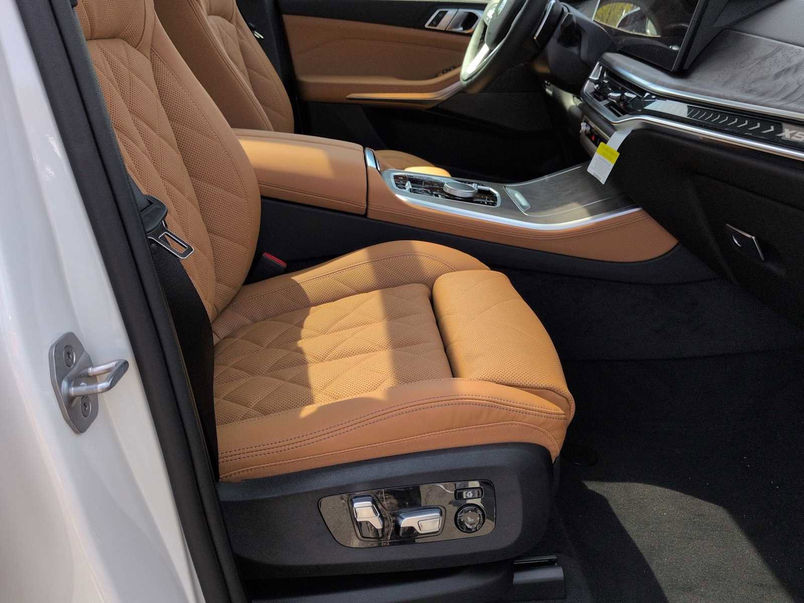 New 2026 BMW X5 xDrive40i w/ Off-Road Package image 24