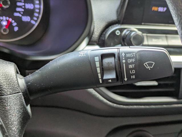 Used 2022 Kia Forte LXS w/ LXS Technology Package FWD image 8