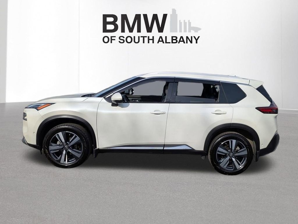 Used 2023 Nissan Rogue Platinum w/ Platinum Premium Package image 3