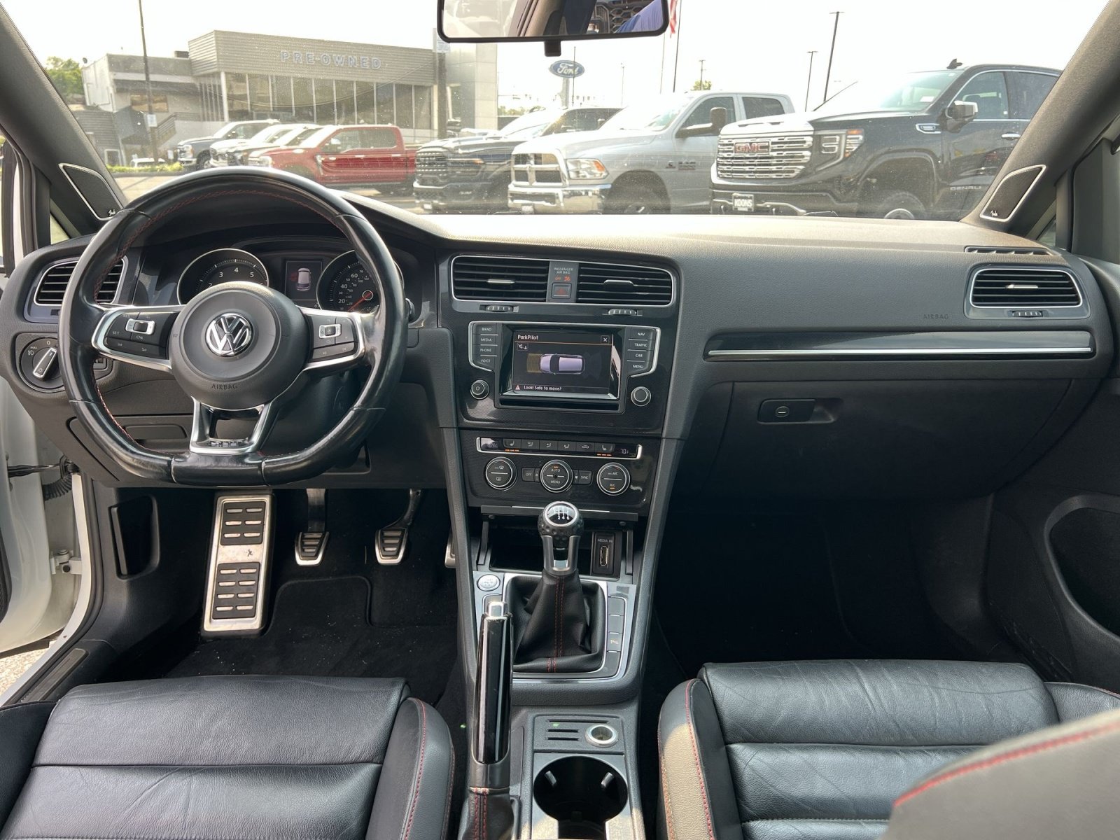 Used 2015 Volkswagen GTI S FWD image 22