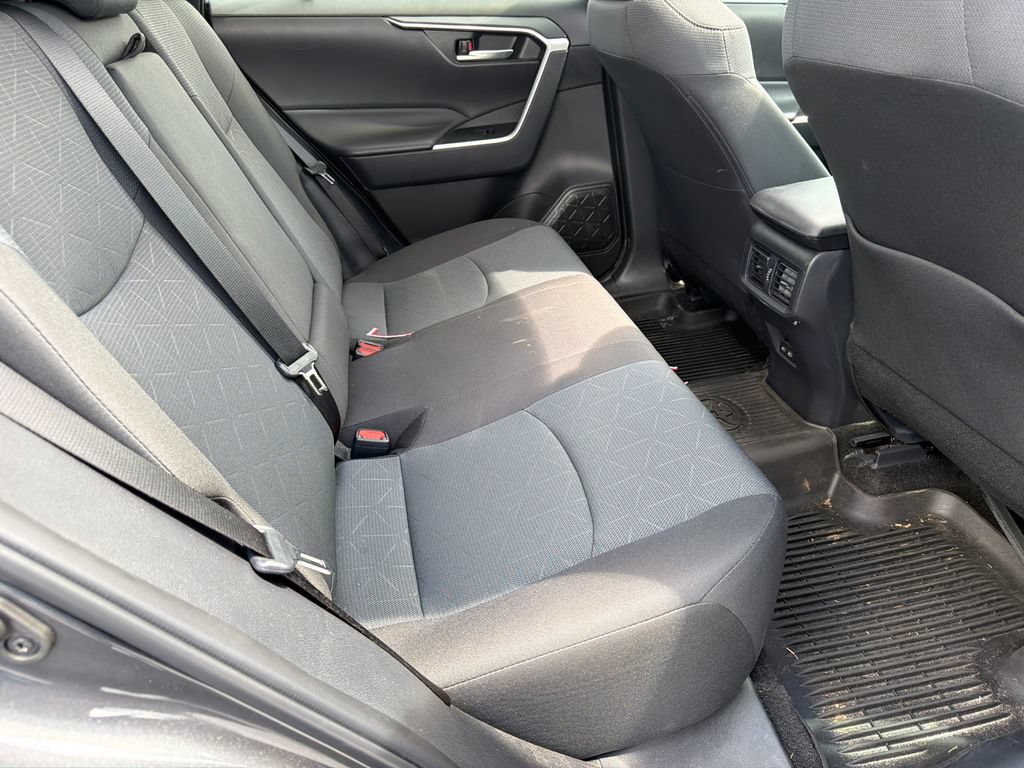 Used 2024 Toyota RAV4 XLE w/ Convenience Package FWD image 25