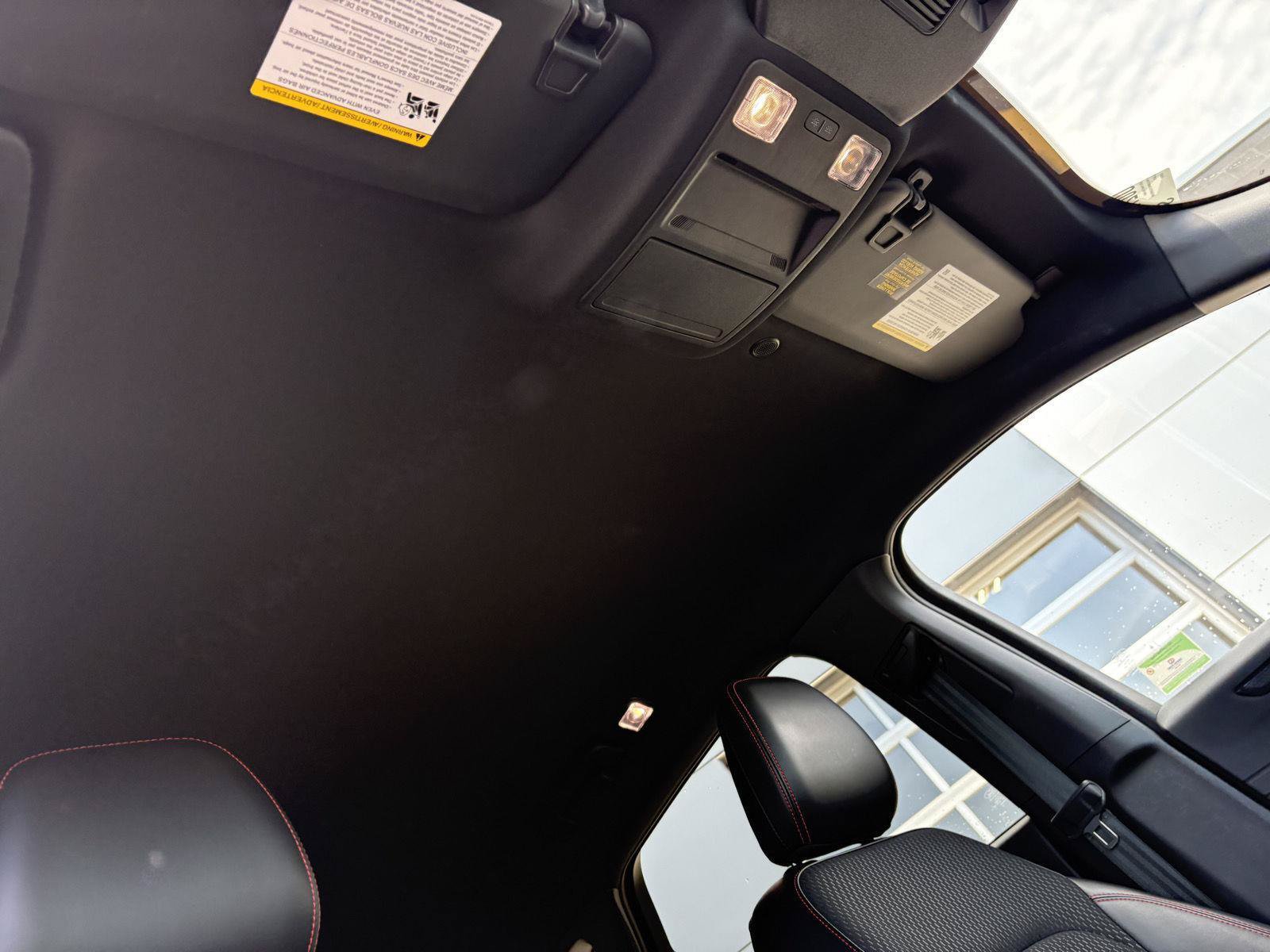 Used 2025 Ford Escape ST-Line AWD/4WD image 23