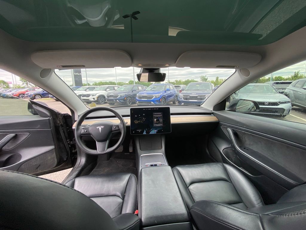 Used 2021 Tesla Model 3 Standard Range Plus RWD image 15