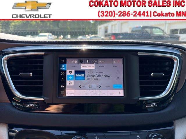 Used 2024 Chrysler Voyager LX FWD image 21